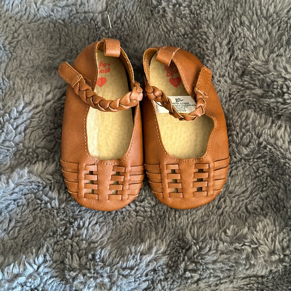 Baby girl shoes. Great condition